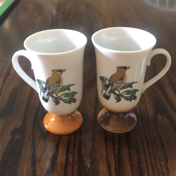 Pretty Vintage Sanyei Coffee Mugs - Picture 1 of 8